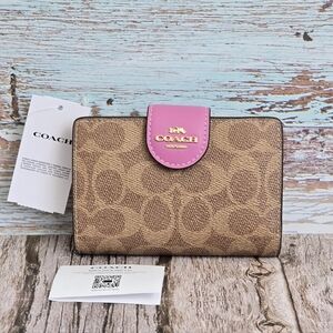 *NWT* COACH Pink & Tan Medium Corner Zip Wallet In Signature Canvas